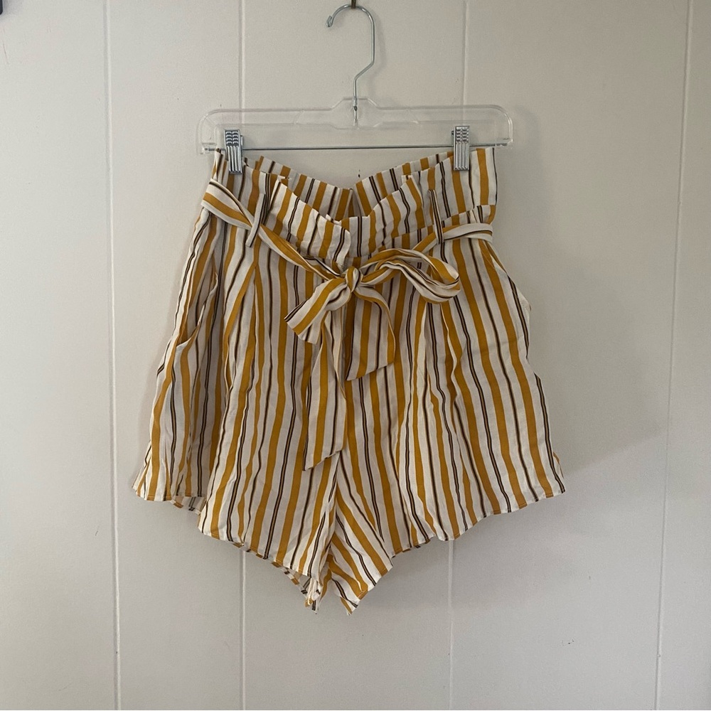 TCEC billowy shorts - Yellow/Brown Striped, Size - Medium